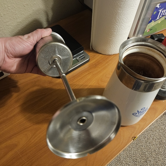 Vintage Corning Ware Coffee / Teapot 9 Cup Blue Cornflower - Picture 8 of 8